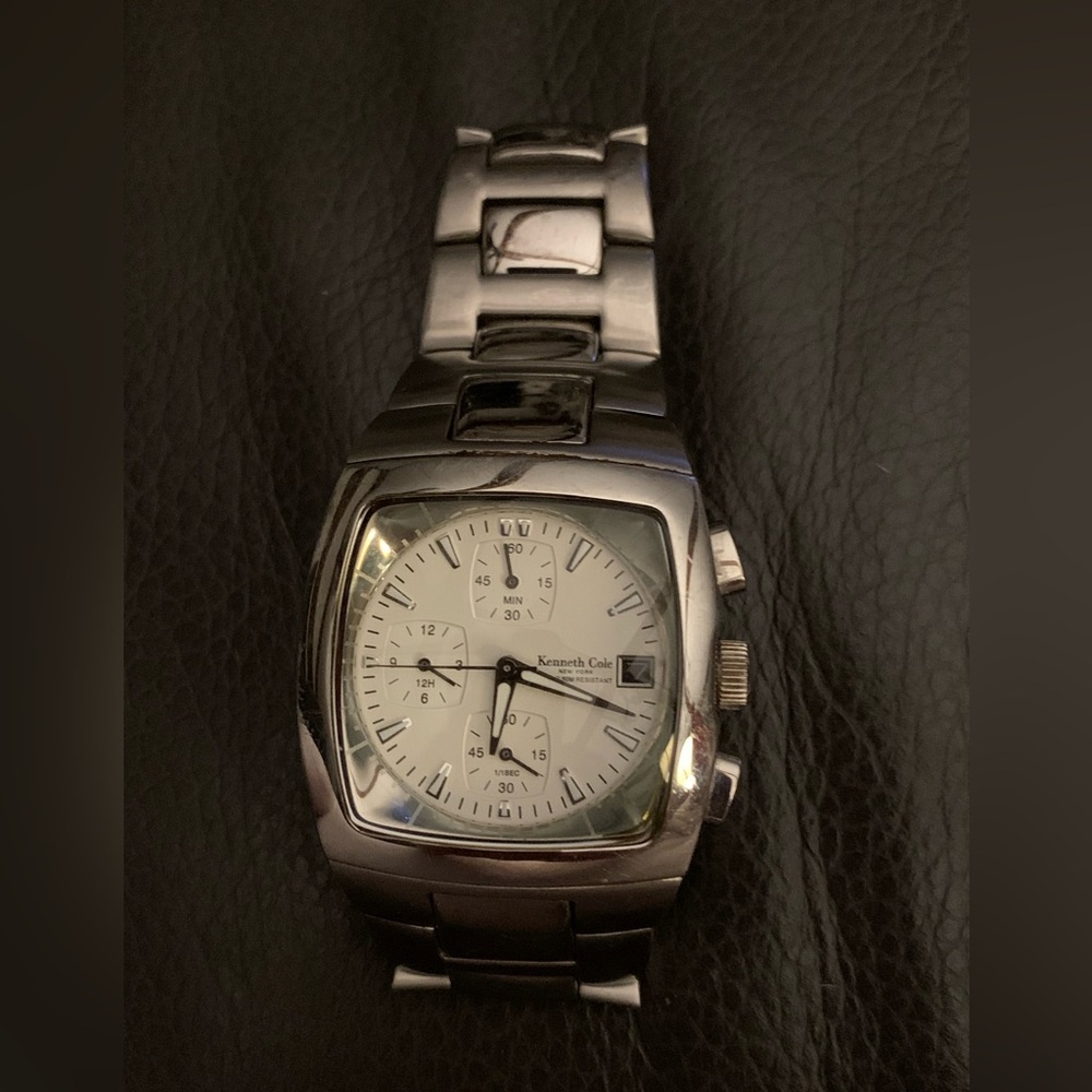 ⌚️⌚️⌚️BOGOHO ⌚️⌚️⌚️Kenneth Cole Stainless Steel Watch